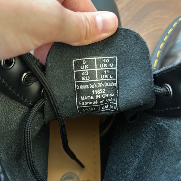 Men’s Dr. Marten 1460 - Picture 10 of 11